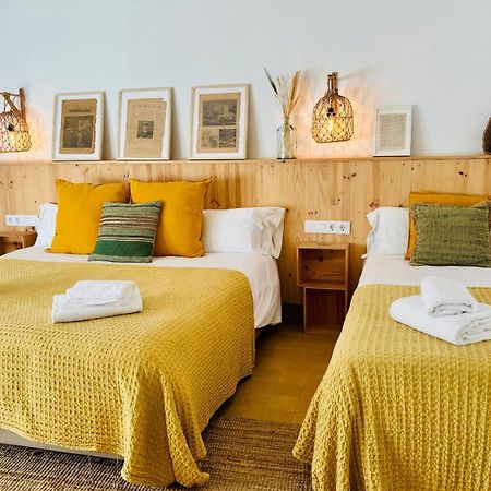 יפראנק Hostal Sa Teula מראה חיצוני תמונה