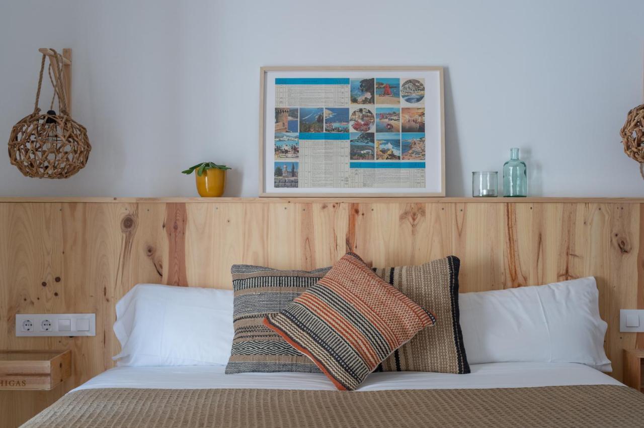 יפראנק Hostal Sa Teula מראה חיצוני תמונה
