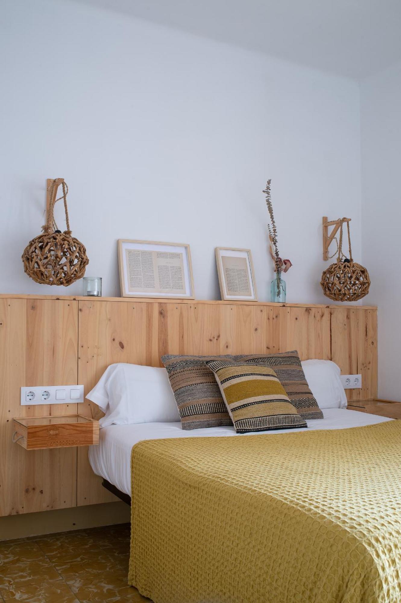 יפראנק Hostal Sa Teula מראה חיצוני תמונה