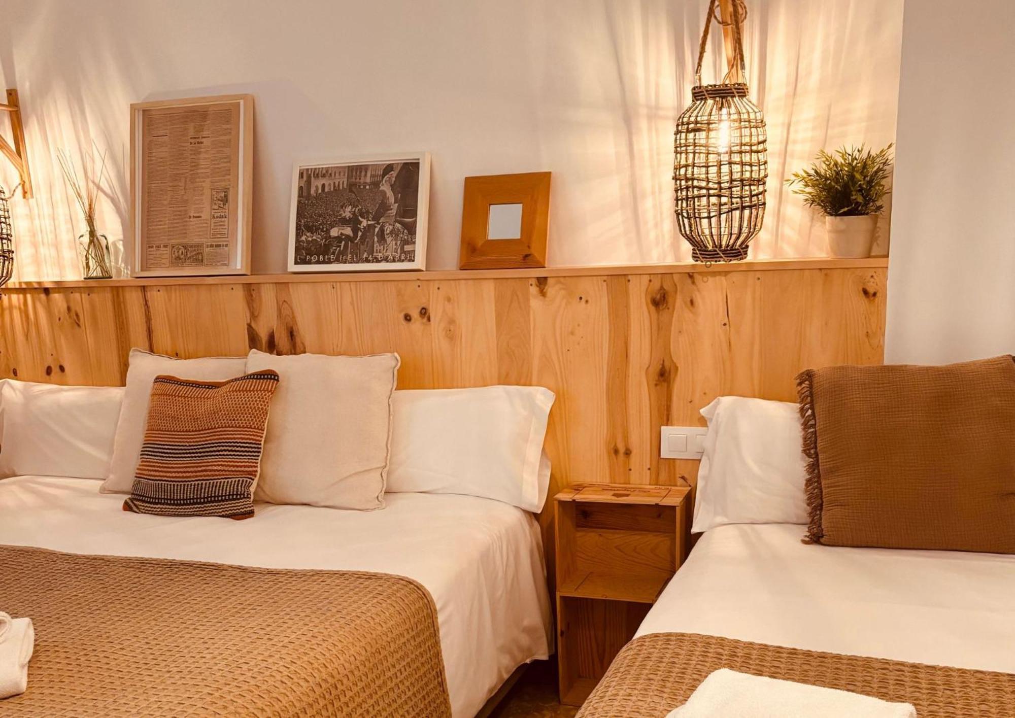 יפראנק Hostal Sa Teula מראה חיצוני תמונה