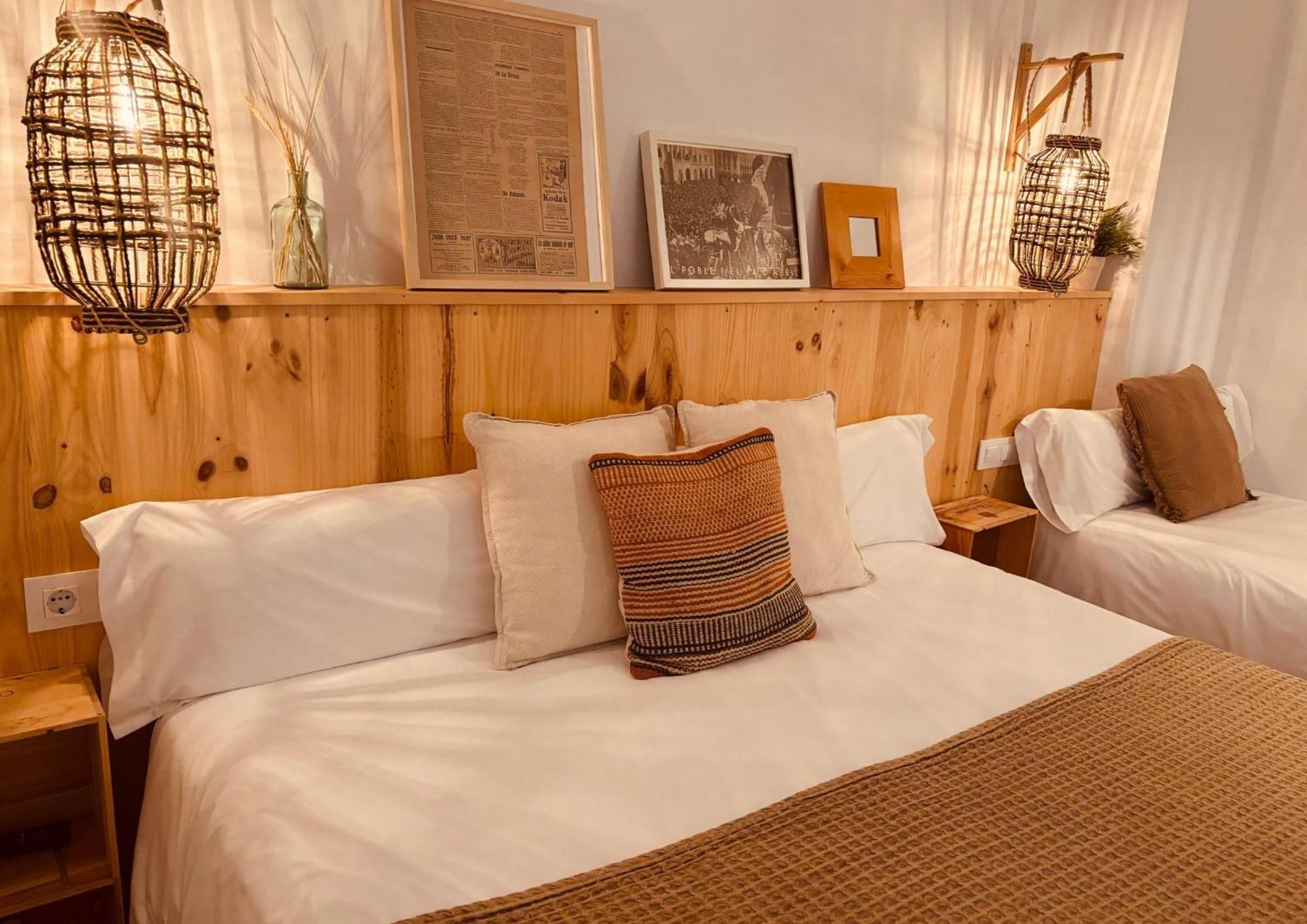 יפראנק Hostal Sa Teula מראה חיצוני תמונה